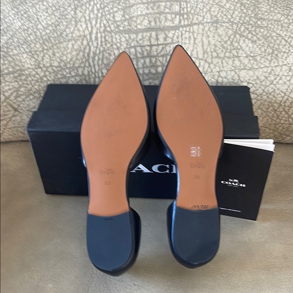 Coach Black Leather Flats for Effortless Elegance Pointy Toes Shoes Size 8.5 - Picture 4 of 7